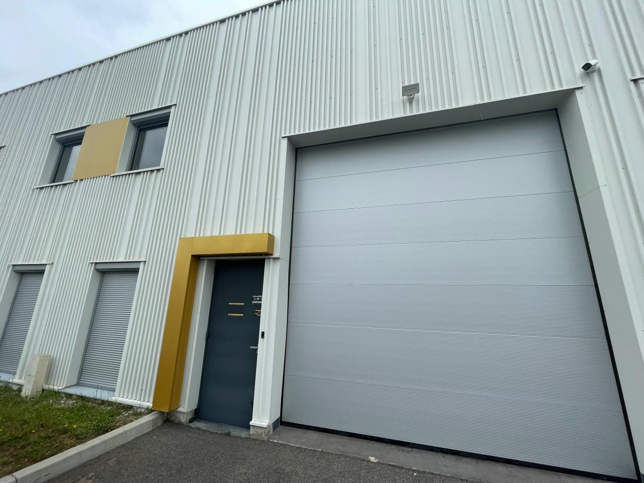 Local d'activité Corbas 335m² Location local d'activité Corbas Rhône OLACT2532508 0